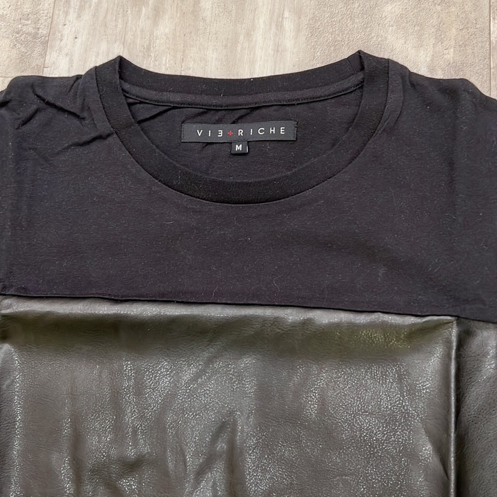 Vie Riche Tee NWOT - Picture 2 of 3